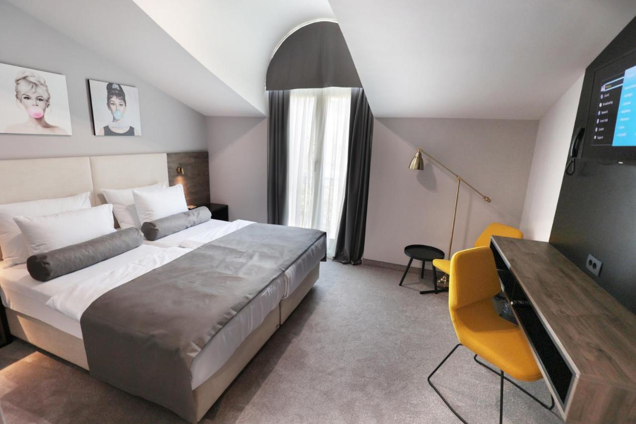 Hotel Milenij Makarska Dış mekan fotoğraf