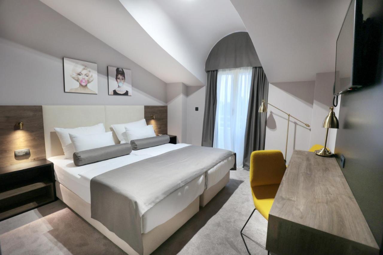 Hotel Milenij Makarska Dış mekan fotoğraf